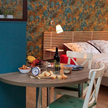 Gite Du Vieux Saule 1 Gite Avec Spa Privatif Pour 2 Personnes 1 Suite Familiale Sans Spa Vieil-Hesdin 외부 사진